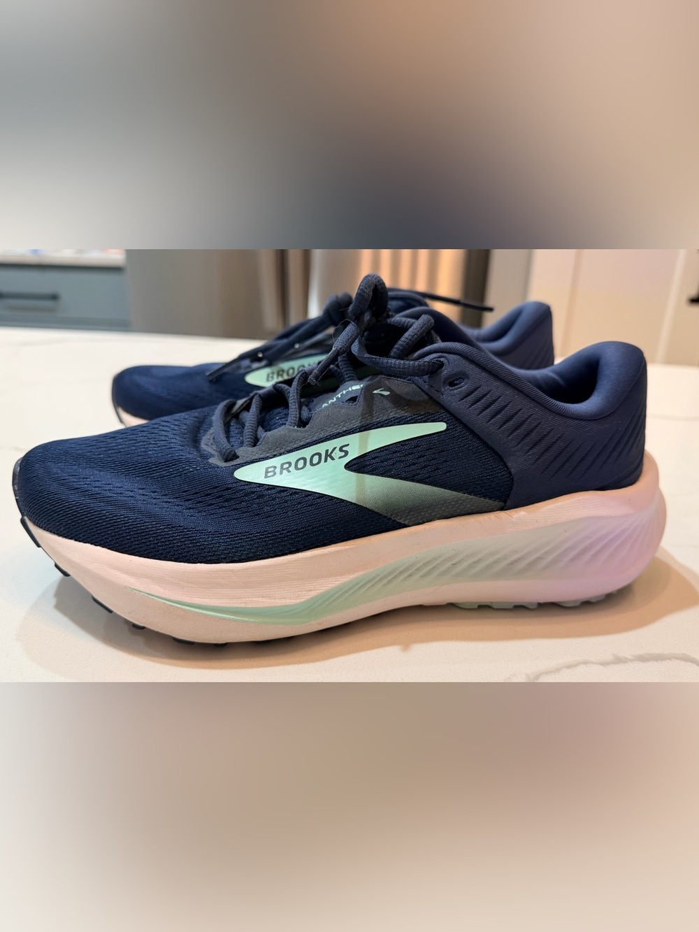 Brooks Women Navy with Mint Accent Anthem 8 Running Sneakers